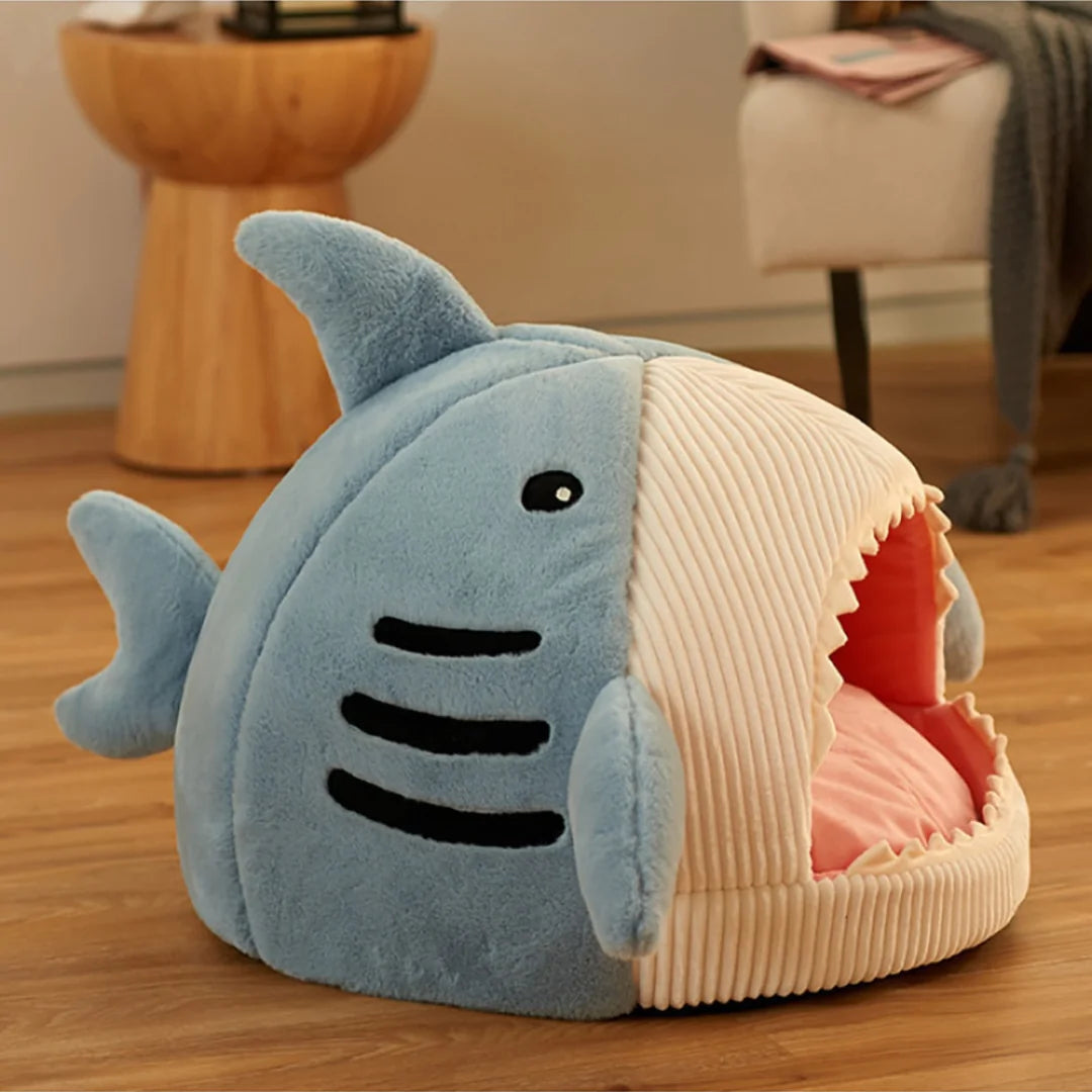 Dive into Comfort! Shark-Shaped Pet Bed: The Cozy Retreat Your Pet Craves Ocean Blue Small